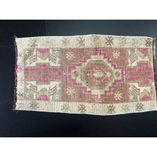 Small Vintage Turkish Wool Rug, 1960s For Sale - Image 4 of 6