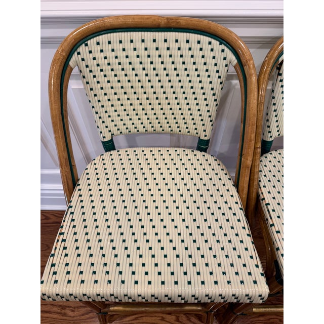 Set of 2 Rattan and Woven Vinyl French Bistro Stools by Glac Seat - Soft White and Hunter Green For Sale In New York - Image 6 of 16