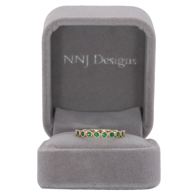 Modern Zambian Emerald Band in Solid 14k Gold – Round Accents – A Timeless Jewelry, Size 6.75 For Sale - Image 3 of 10