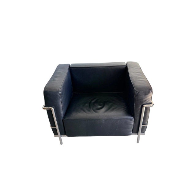 Mid Century Modern Le Corbusier Lc2 Black Leather Lounge Chair For Sale - Image 9 of 11