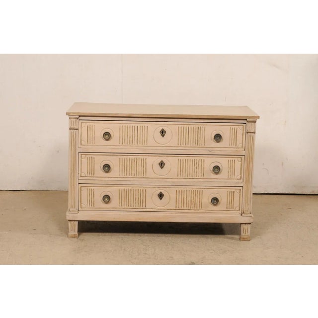 French 19th Century Commode, Designed in Nice Clean Lines For Sale - Image 4 of 11