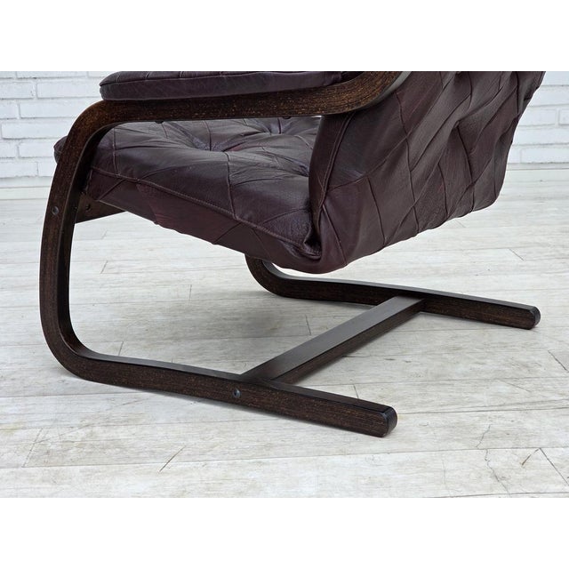 Scandinavian Lounge Chair in Brown Leather and Bentwood, 1970s For Sale - Image 17 of 18