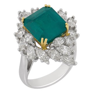 Vintage 5.23 Carat Emerald Diamond Cocktail 18k Gold Ring, Size 6 For Sale