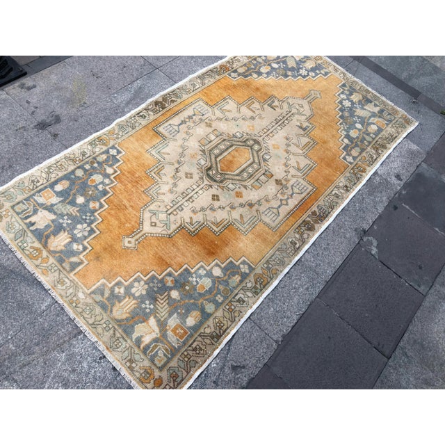 1960s Turkish Oushak Tribal Floor Rug - 4′2″ × 7′8″ For Sale - Image 5 of 11