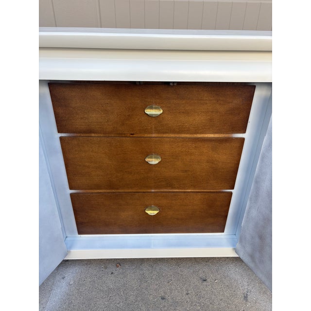 Late 20th Century Chinoiserie Chin Hua Collection Dresser by Raymond K. Sabota for Century Furniture For Sale - Image 11 of 12