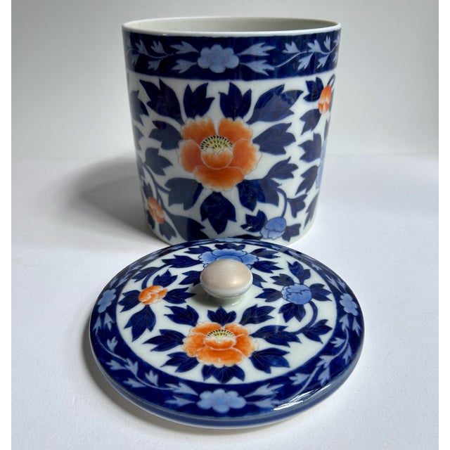 Fukagawa Koransha Blue &.White Peonies Lidded Porcelain Jar, C. 1930s For Sale - Image 13 of 17