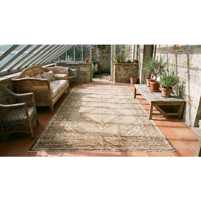 Textile 1930s Tan Ecru Diamond Antique Central Asian Khotan Rug 6'9" X 12'9" Handknotted Wool Carpet For Sale - Image 7 of 9