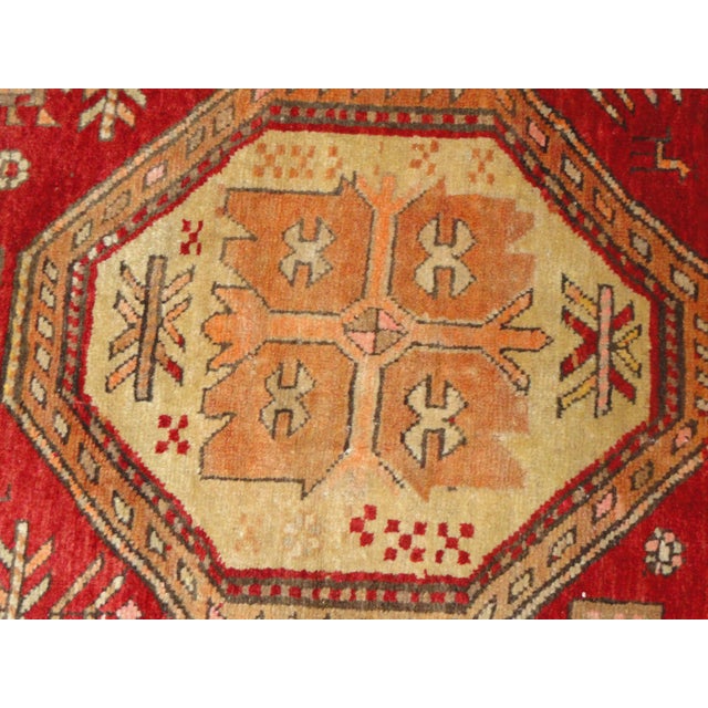 1920s Persian Bakhshaish Rug - 4′1″ × 9′8″ For Sale - Image 4 of 8