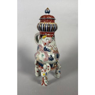 Imari porcelain tripod fountain, Japan, Edo period (1603-1868), 17th-18th century For Sale