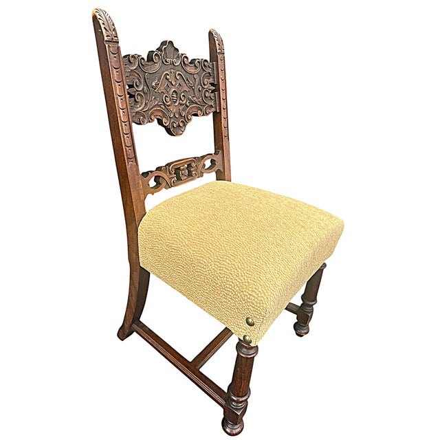 Spanish Revival Baker Furniture Attributed 1920s Antique Carved Walnut Renaissance Revival Dining Chairs With New Kravet Seat Upholstery - Set of 4 For Sale - Image 3 of 8