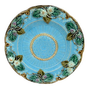 Majolica Strawberries Plate Sarreguemines, Circa 1870