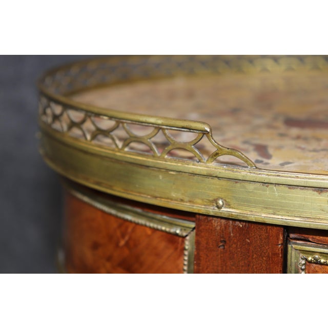 Breche D' Alep Marble French Louis XV Style Bronze Mounted 2 Tier End Table For Sale In Philadelphia - Image 6 of 14