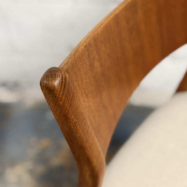 Wood Set of 6 Mid 20th Century Danish Modern Teak Back Dining Chairs by Henning Kjærnulf for Soro Stolefabrik For Sale - Image 7 of 10