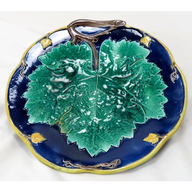 Ceramic Antique Victorian Majolica Leaf & Vine Serving Dish Circa 1870s - 1880s For Sale - Image 7 of 13