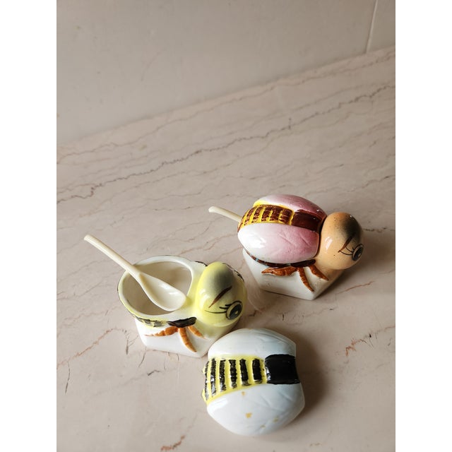 1950s Japanese Bumble Bee Honey Pots Hand Painted Condiment Jar Set For Sale - Image 4 of 9