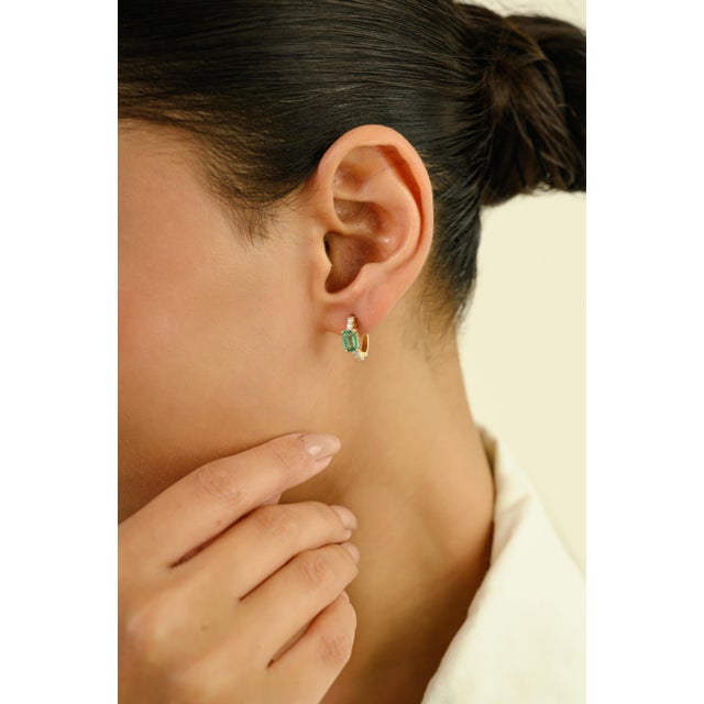 Green Contemporary 14k Yellow Gold 1.02 Ct Emerald & Diamond Huggie Hoop Earrings- 2 Pieces For Sale - Image 8 of 12
