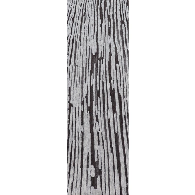 Keivan Woven Arts Modern Runner With in Charcoal 3 X 13'5 For Sale - Image 4 of 11
