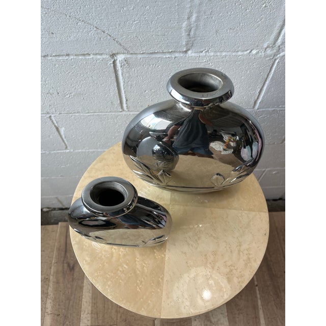 Pair of Dolbi Cashier Art Deco Revival Gunmetal Metal Vases, Korea, 1980s For Sale - Image 9 of 10