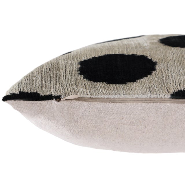 Textile Hand-Knotted Silk Velvet Polka Dot Pillow - 16x16 Black & Champagne For Sale - Image 7 of 8