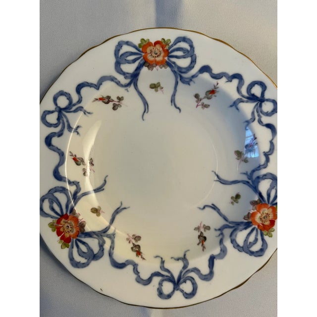 Royal Crown Derby Porcelain Late 20th Century Royal Crown Derby Trinket Dish White With Blue Ribbon Border, Made in England For Sale - Image 4 of 6