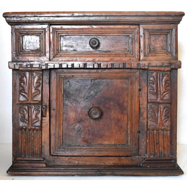 Late 16th to Early 17th-Century Italian Walnut Credenzino Cabinet For Sale - Image 13 of 13