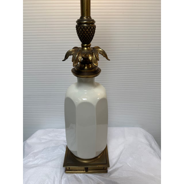 Late 20th Century Late 20th Century Stiffel Mid Century Lenox Porcelain Table Lamp For Sale - Image 5 of 12