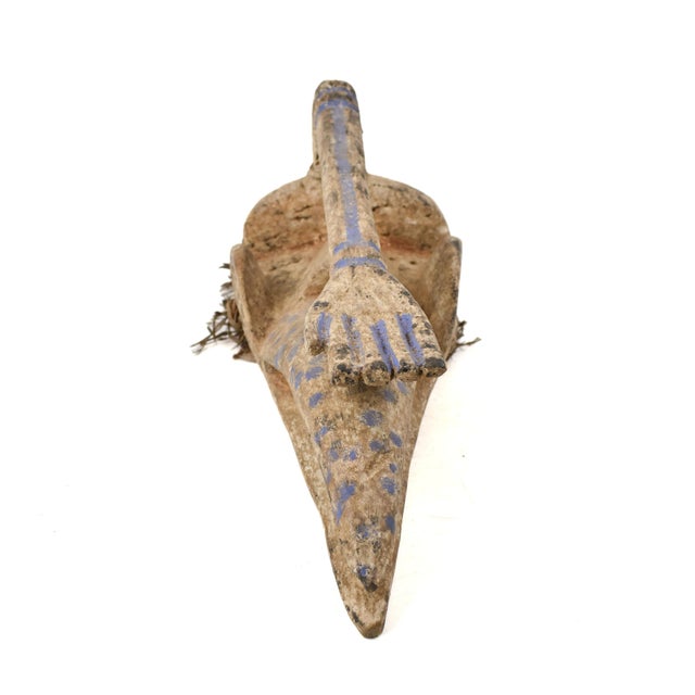 The Guere people, residing in Liberia and Ivory Coast, boast a vibrant cultural heritage centered around traditional masks...