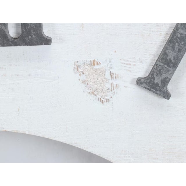 Howard Miller Howard Miller Farmhouse Clock With Moving Gears - Tested & Working For Sale - Image 4 of 8