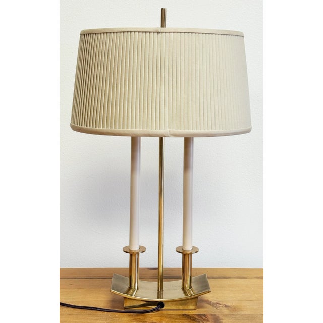 Vintage Stiffel Modern Bouillotte Style Brass Table Lamp For Sale In Kansas City - Image 6 of 10