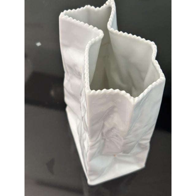 Mid-Century Modern Vintage Paper Bag Ceramic Vase by Tapio Wirkkala for Rosenthal, 1970s For Sale - Image 3 of 9