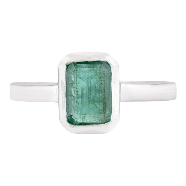 Natural Emerald Bezel Set Solitaire Ring in 925 Sterling Silver - Size 8 For Sale