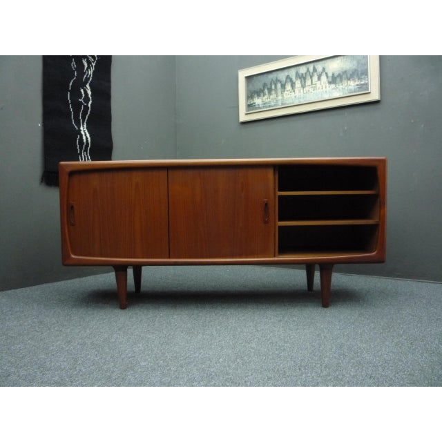 Mid-Century Modern Small Teak Sideboard by HP Hansen, Denmark, 1960s For Sale - Image 3 of 14