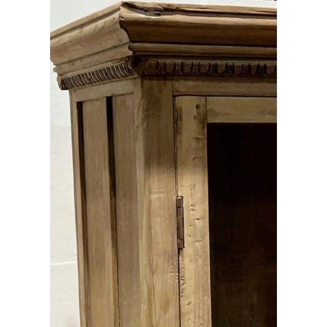 Antique Indian British Colonial Carved Teak Glass Door Bookcase Cabinet Storage Hln Jsgssvsvvf :Svssvf. Ss:f. For Sale - Image 10 of 11