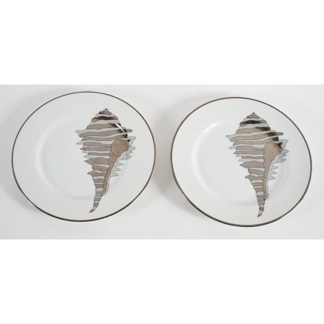 1970s Vintage Fitz and Floyd Porcelain Gold and Silver Gilded Shell and Fish Desert or Appetizer Plates Set of 9 For Sale - Image 5 of 8