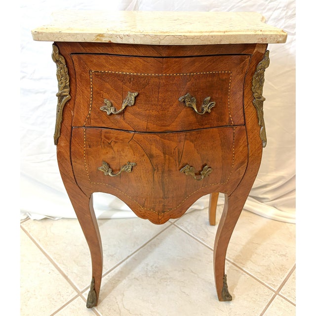French Vintage French Louis XVI Style Bombay Chest With Marble Top For Sale - Image 3 of 18
