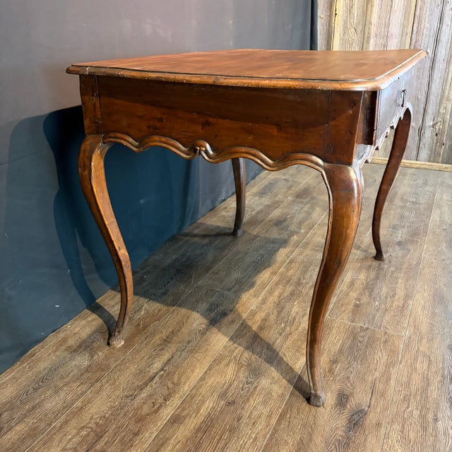 19th Century 19th Century French Louis XV Walnut Side Table or Writing Desk With Large Drawer For Sale - Image 5 of 9