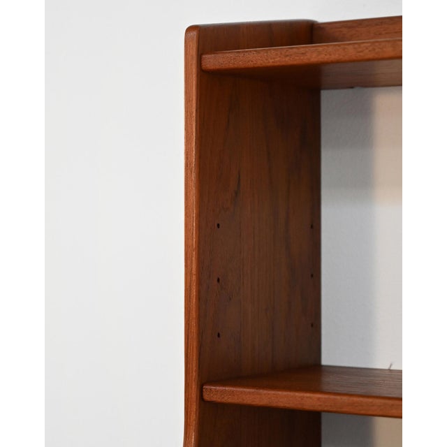 1960s Scandinavian Teak Suspended Bedside Tables, 1960s, Set of 2 For Sale - Image 5 of 6