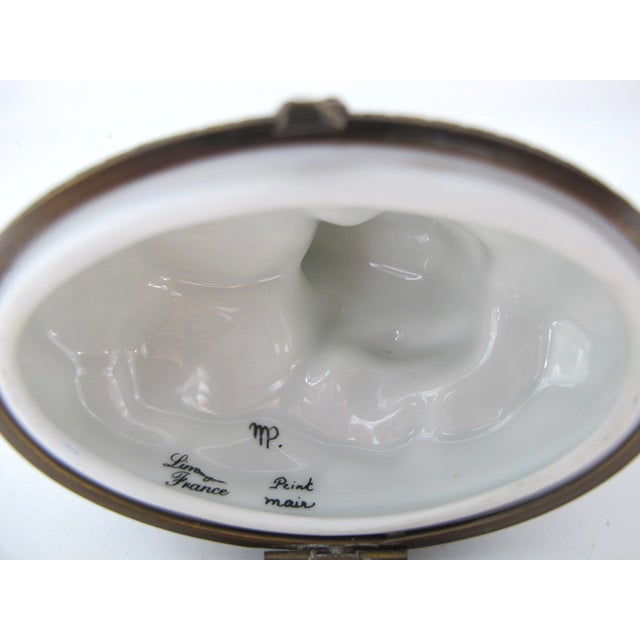 Limoges France Peint Main Frog on Lily Pad Hand Painted Porcelain Trinket Box For Sale In Portland, OR - Image 6 of 7
