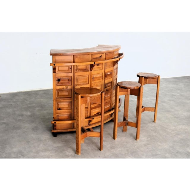 Mid-Century Modern Brutalist Bar and Bar Stools in Pine, 1970s, Set of 4 For Sale - Image 3 of 12
