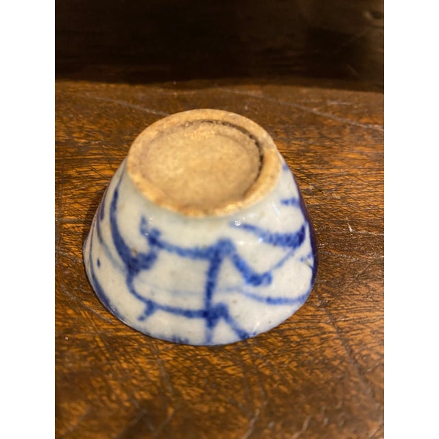 Chinese Small 19th Century Chinese Porcelain Blue & White Wine Cup For Sale - Image 3 of 9