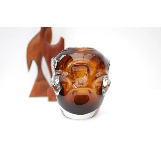 Glass Mid-Century Modern Biomorphic-Shaped Handmade Crystal Vase in Amber and Brown attributed to Börne Augustsson for Åseda, Sweden For Sale - Image 7 of 10