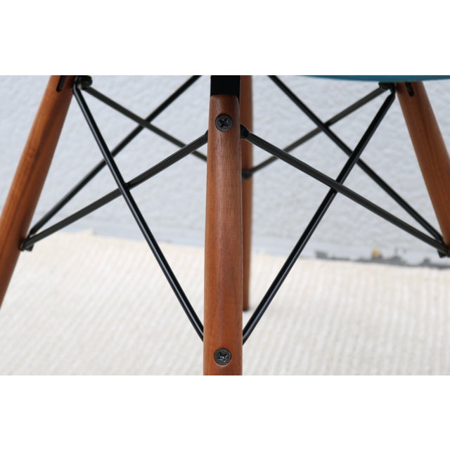 MCM Herman Miller Eames Molded Plastic Dining Chairs Dowel Base DSW - Set of 6 For Sale - Image 17 of 18