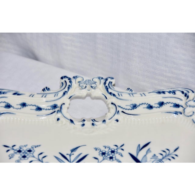 Late 20th Century Large Meissen Porcelain Serving Tray in ‘Blue Onion’ Pattern For Sale In Palm Springs - Image 6 of 10