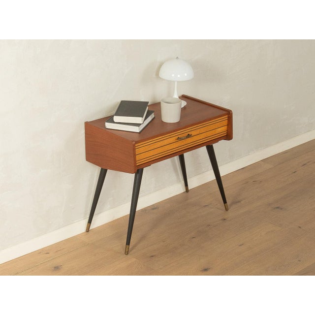 1950s chest of drawers Excellent craftsmanshipHigh-quality materialsSolid wood drawerMade in Germany Width: 63 cm Height:...