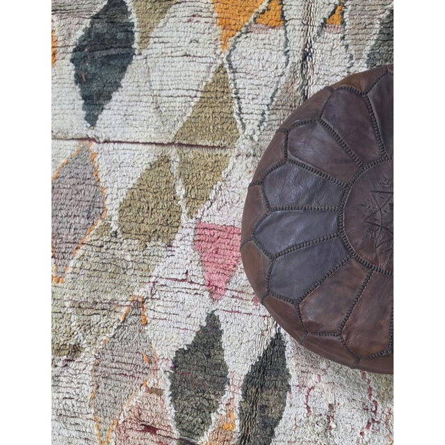 Mid-Century Modern 1960s Abstract Moroccan Rug - 8.1 X 5.3 Ft For Sale - Image 3 of 8