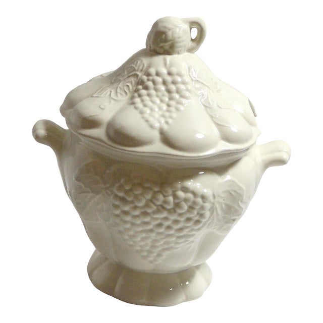 1950s White Grapevine California Pottery Large Soup Tureen For Sale