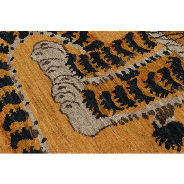 Made with hand-knotted wool, this 4x5 rug is an exciting addition to Rug & Kilim’s Tiger Collection—a bold collection...