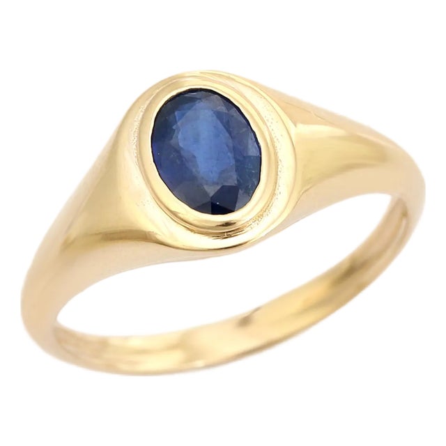 Chic 14k Gold Blue Sapphire Contemporary Signet Ring Size 5.5 For Sale
