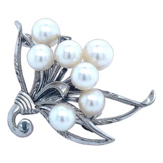 1990s Mikimoto Authentic Estate Akoya Pearl Brooch Pin Sterling Silver 6.74 mm For Sale