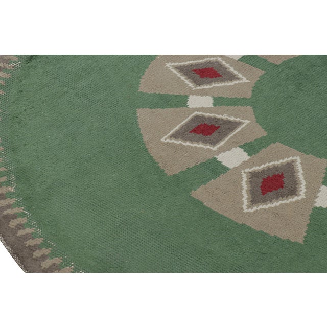 Signed Leleu Vintage French Art Deco Circle Rug With Medallion - Rug & Kilim For Sale In New York - Image 6 of 7
